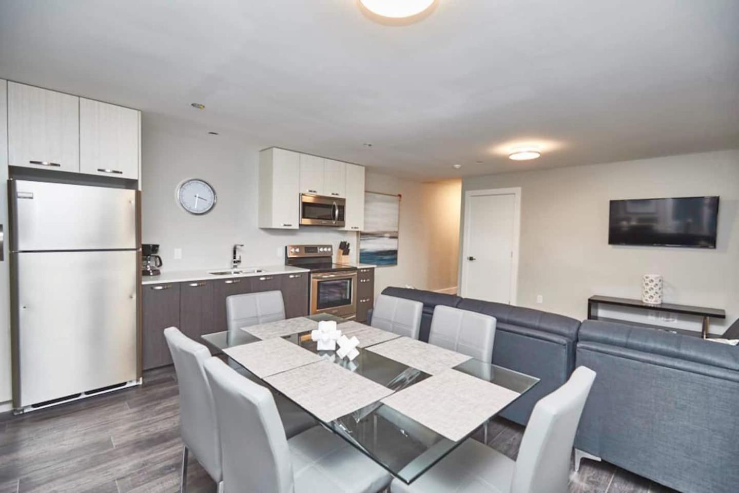 Clifton Hill Hideaway 2B -Two Bedroom Condo Niagara Falls Esterno foto